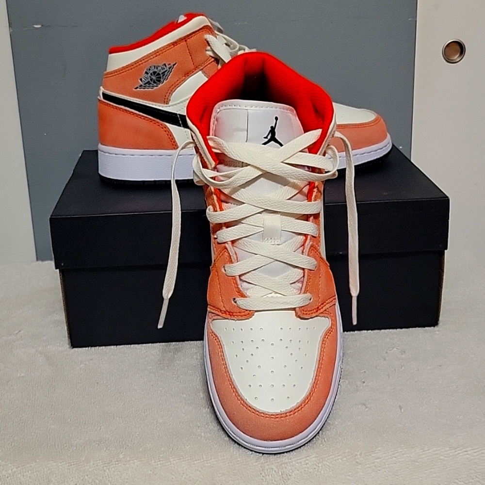 Air Jordan New
